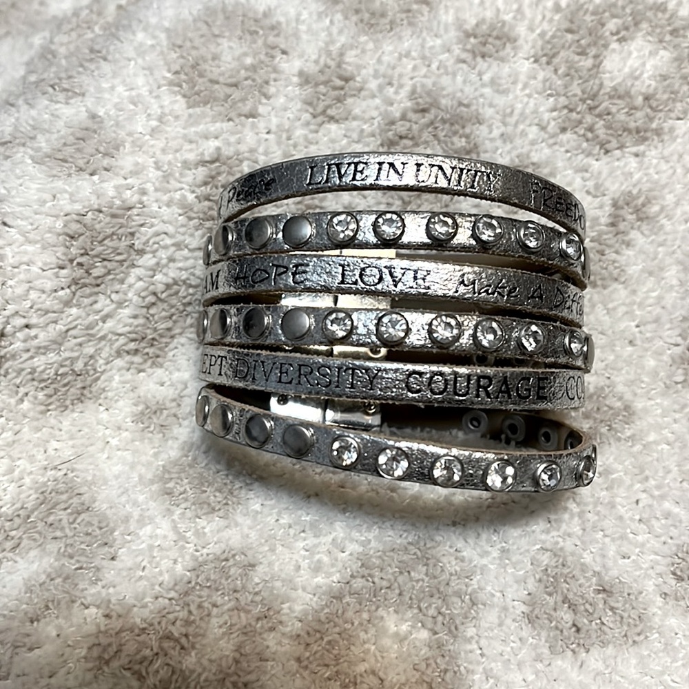 Silver brace- leather- inspirational - magnetic closure❣️